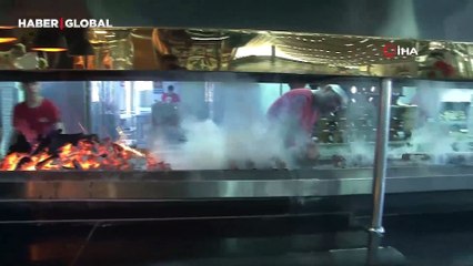 El Nino sıcakları Adanalı ustalara işlemiyor: 80 derecede bile işlerinin başındalar