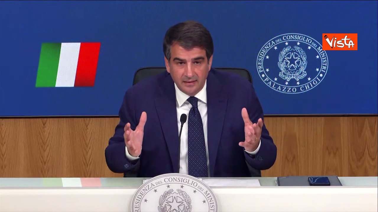 Pnrr, Fitto: "La partita non ? del Governo, ma di tutto il Paese. Basta polemiche"