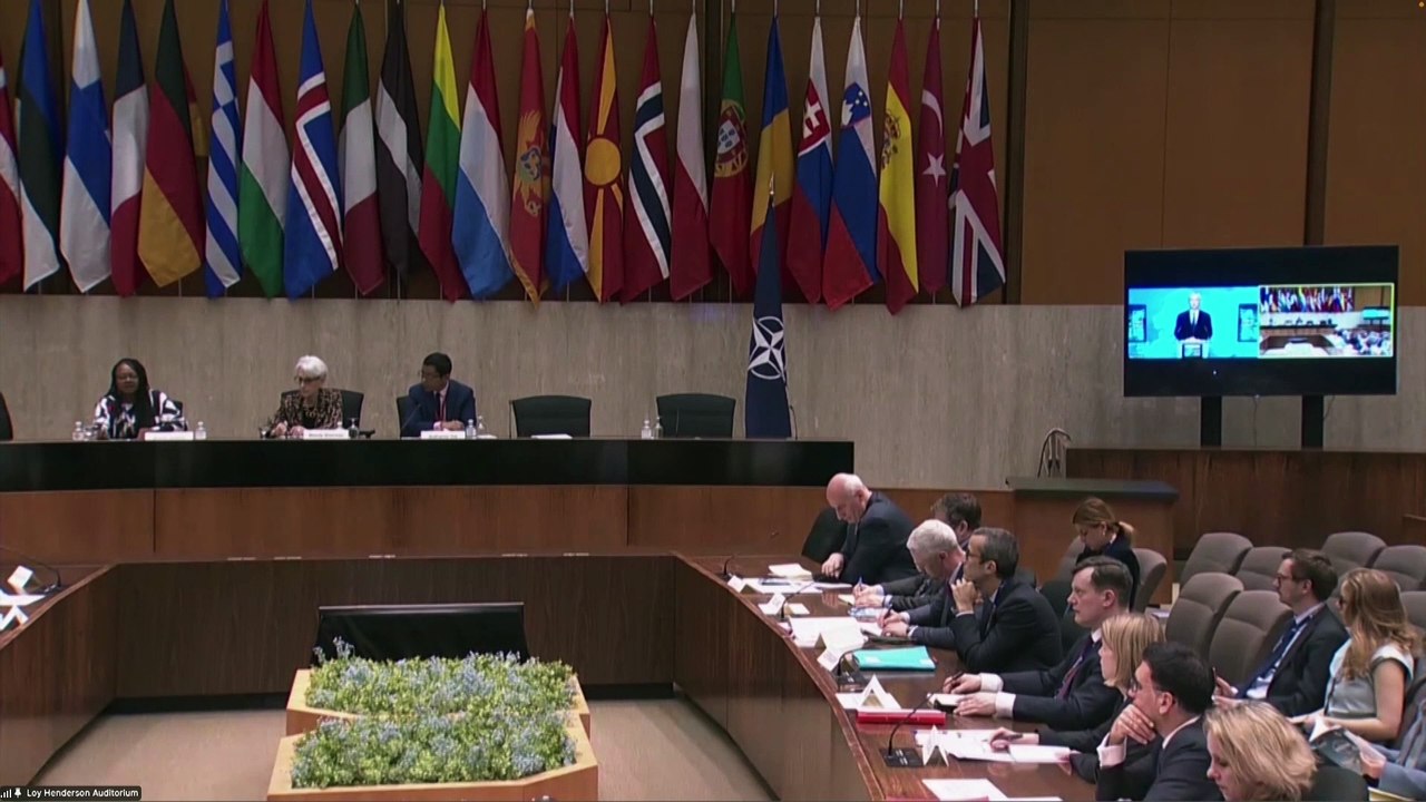 Zelenski critica que se planteen condiciones para la entrada de Ucrania en la OTAN