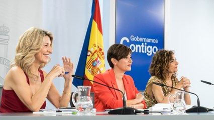 Yolanda Díaz: "Se ha aprobado la retirada de las medallas al mérito del trabajo del régimen franquista"