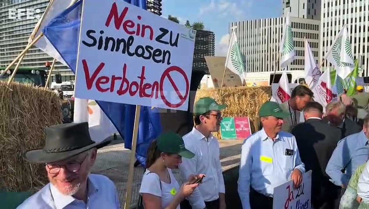 Agricultores y ambientalistas: dos manifestaciones y una polémica ley UE de la naturaleza