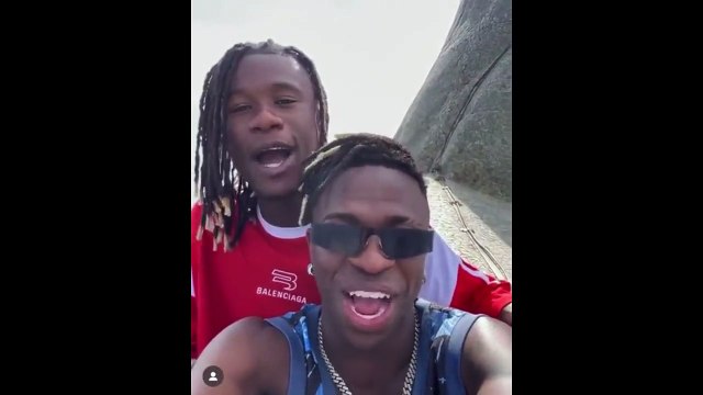 Vinicius et Camavinga s'enjaillent en haut du Corcovado à Rio