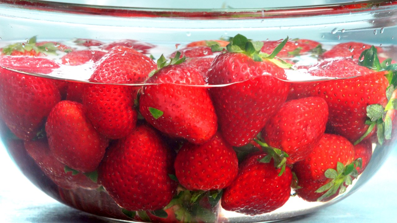 How to Store Strawberries