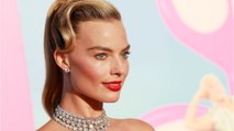 GALA VIDEO - PHOTO - Margot Robbie sublime en pin-up glamour à la première de ‘Barbie’