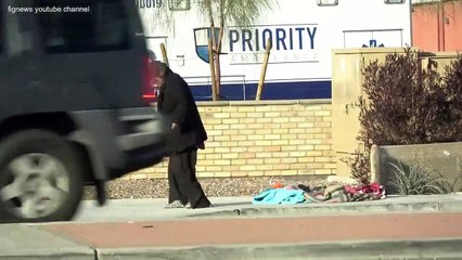 sad life of homeless people in America 5