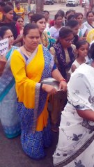 वीडियो देखें...शिक्षाकर्मियों की विधवाओं ने निकाली रैली, ये है वजह....