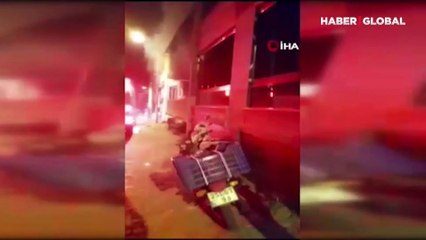 İzmir Selçuk'ta bir evde patlama! Panikleyen adam kendisini balkondan attı