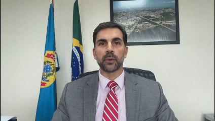 Nigerianos resgatados em leme de navio passam bem