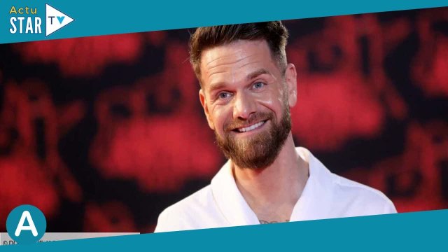 « C'était gênant » : Keen'V explique pourquoi certaines de ses chansons le mettent mal à l'aise