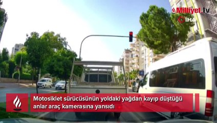 Motosikletlinin, yola dökülen yağdan kayıp düştüğü anlar kamerada