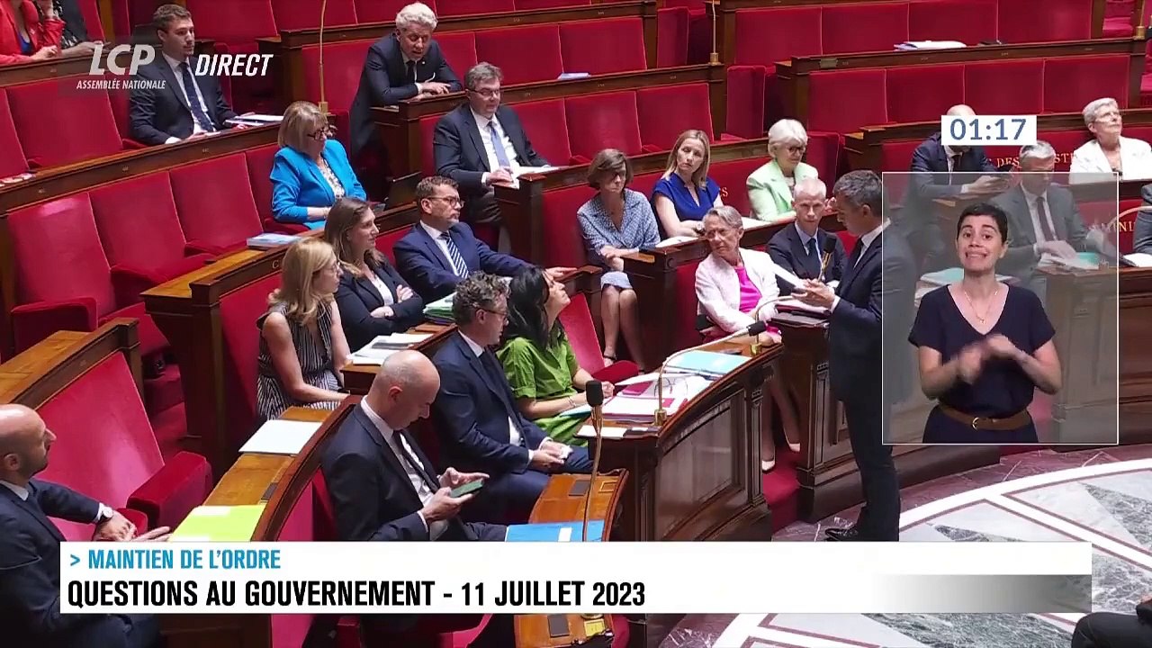 Gérald Darmanin recadre sèchement Sandrine Rousseau à l'Assemblée nationale