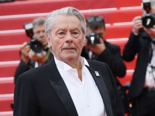 Pour la première fois, Hiromi Rollin, la compagne d’Alain Delon, parle et détruit les enfants de l’acteur !