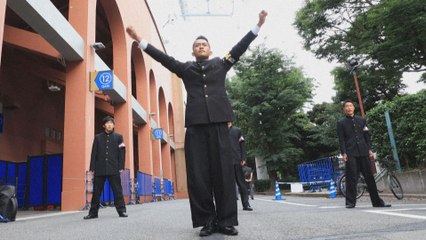 Les "oendan", pom-pom boys japonais, se battent pour sauver la tradition