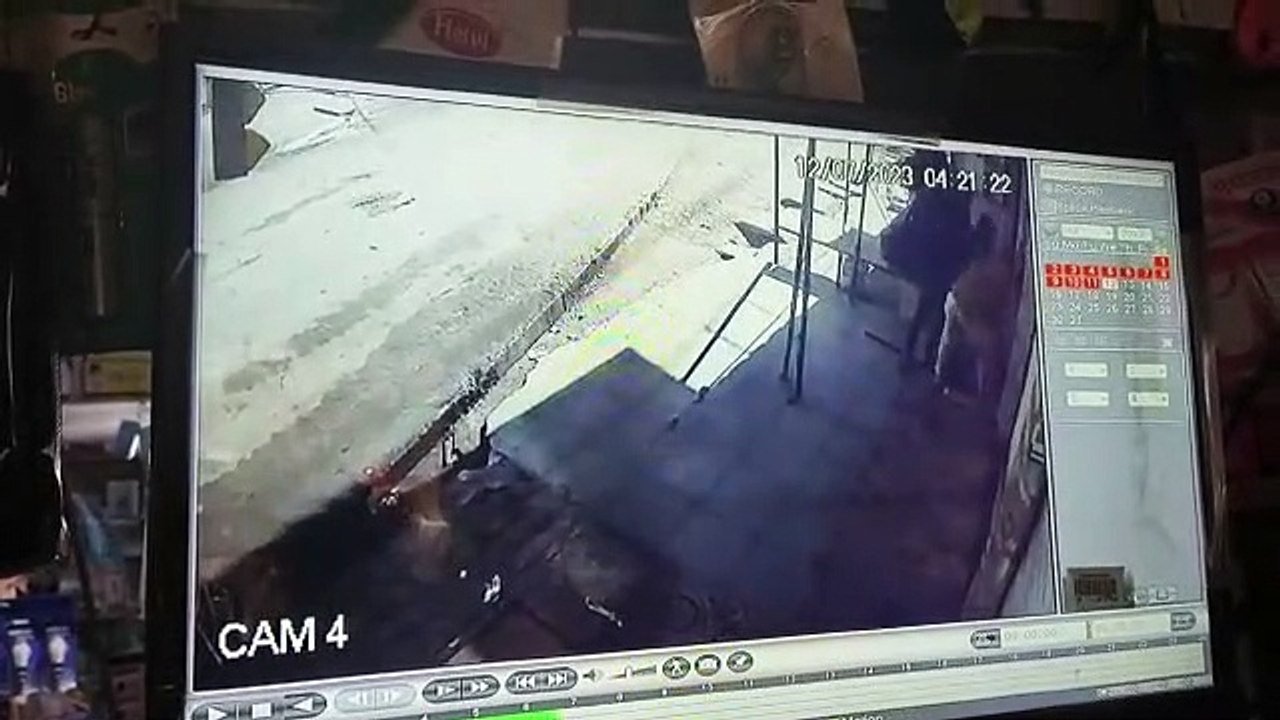 Watch video of expert theft