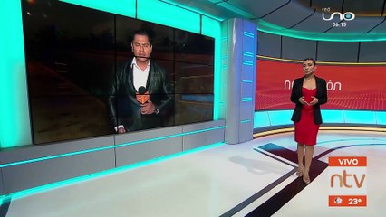 Vecinos quemaron la motocicleta de asaltantes en el barrio Motacú