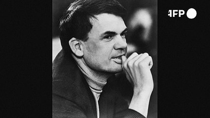 Escritor tcheco Milan Kundera morre aos 94 anos