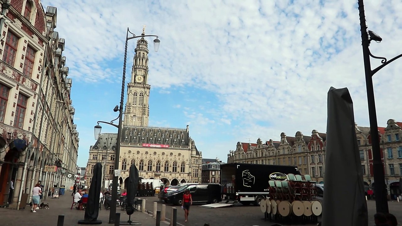 IMG_5898 Arras (62), Place des Héros, Hôtel de Ville (16 au 19èmes), Beffroi (1554) CLIP