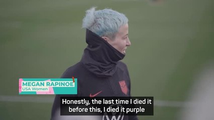Which pop star inspired Rapinoe's blue hair?