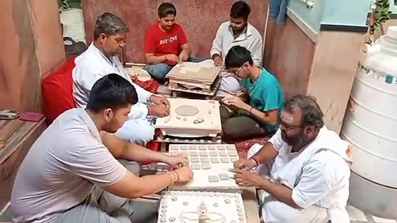 यहां सर्व कार्य सिद्धि के लिए मिट्टी से बनाते हैं सवा लाख पार्थिव शिवलिंग