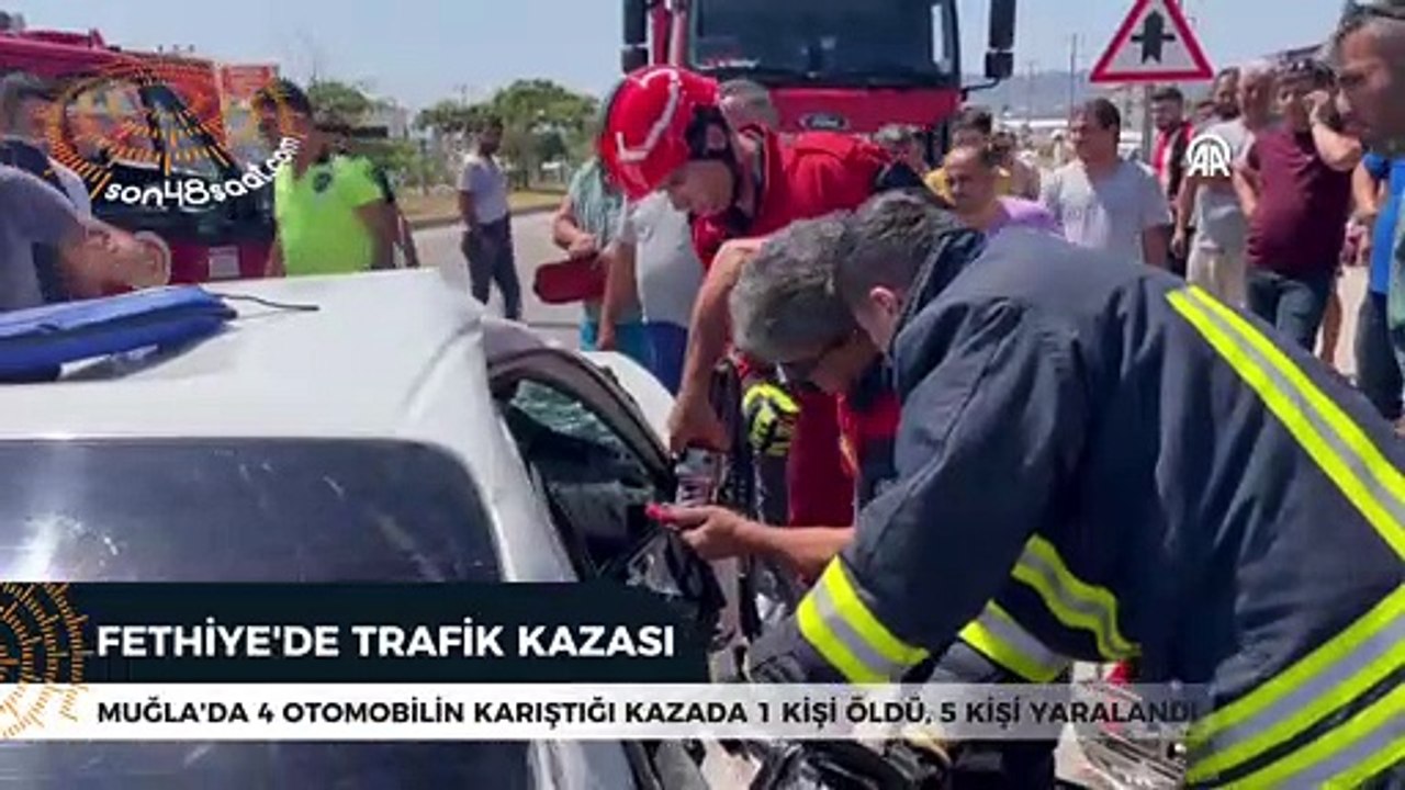 Muğla'da 4 otomobilin karıştığı kazada can pazarı yaşandı