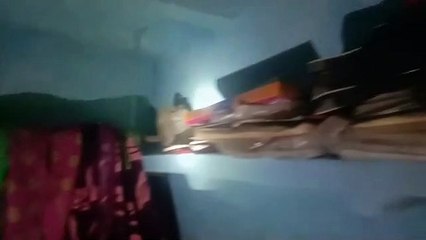 Video Story - चोरो का कारनामा, घर की दीवार में छेद कर चोरी कर ले गए जेवरात