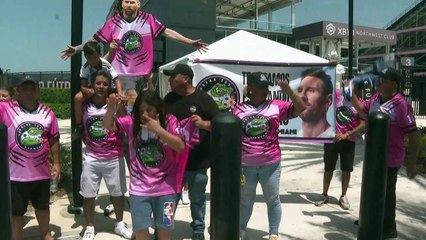 Messi fans welcome football star to Florida as he completes MLS move