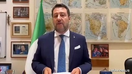 Salvini: "ho firmato ordinanza che dimezza lo sciopero dei treni"