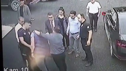 Kars'ta gazeteciye çirkin saldırı kamerada