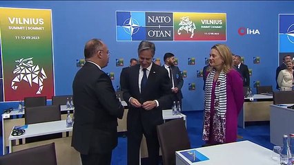 NATO liderleri zirvenin ikinci oturumuna katıldı