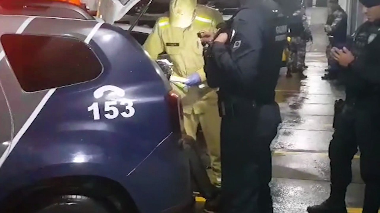 Homem é contido por moradores e preso após tentar furtar veículo no Cascavel Velho