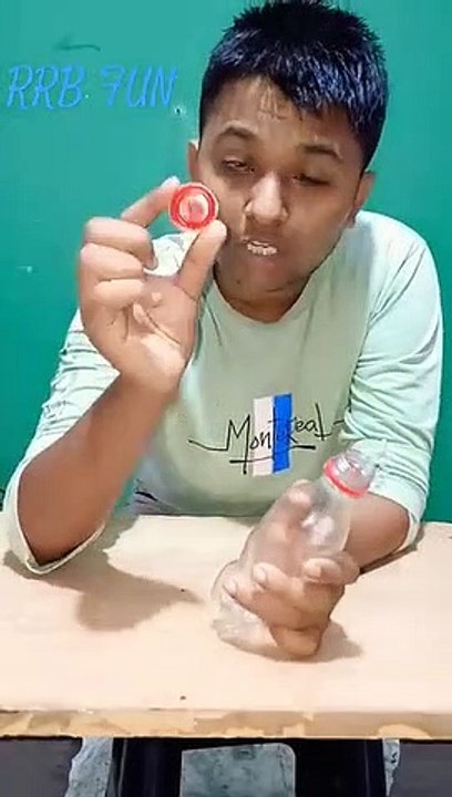 BOTTLE ROCKET  [()] MAKE VERY INTERSETING ROCKET _crazyexperimentsofficial07(360P)_1