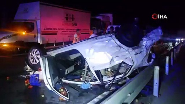 Çanakkale’de freni patlayan domates yüklü kamyon dehşet saçtı: 1 ölü, 5 yaralı