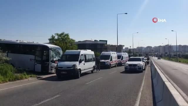 İşçi servisleri çarpıştı: 14 yaralı