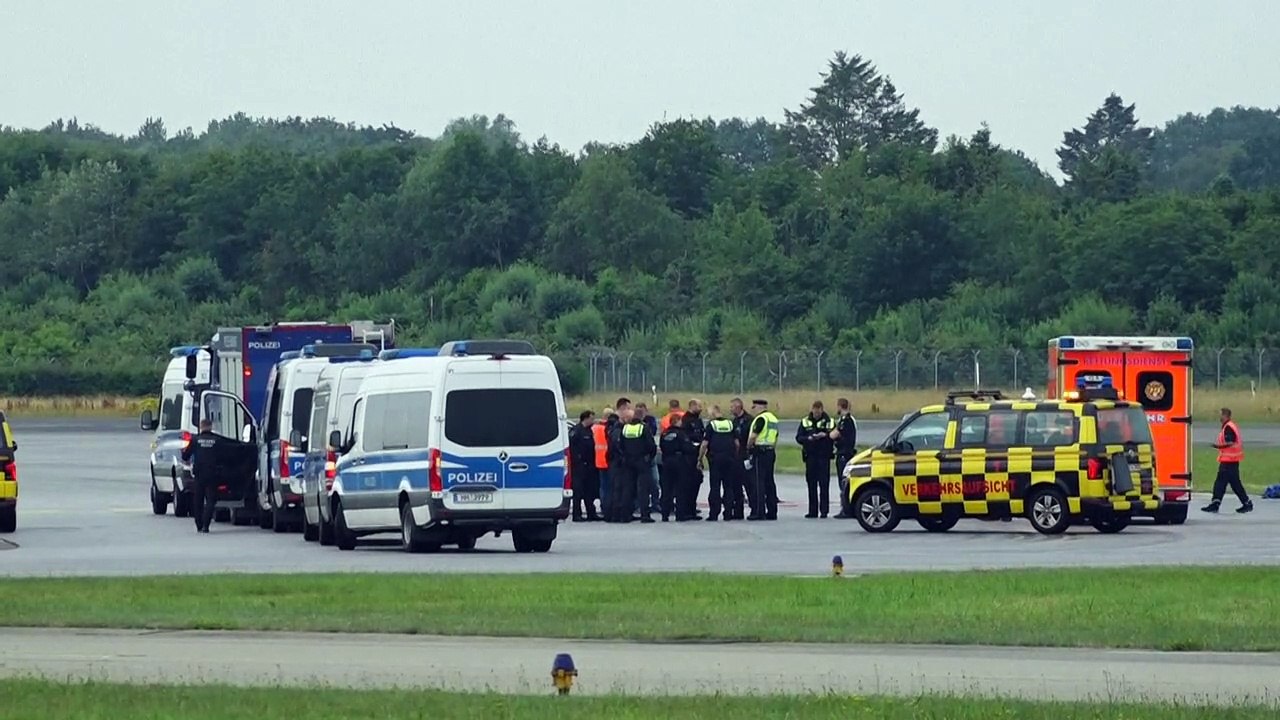 "Letzte Generation" blockiert Flughäfen Hamburg und Düsseldorf