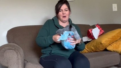 Woman has contagiously hysterical reaction to son and his wife's pregnancy announcement