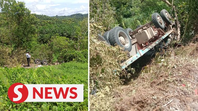 Two die as lorry plunges into ravine in Beluran