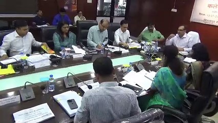 परंपरागत शिल्पकारों को रीपा में दें प्राथमिकता