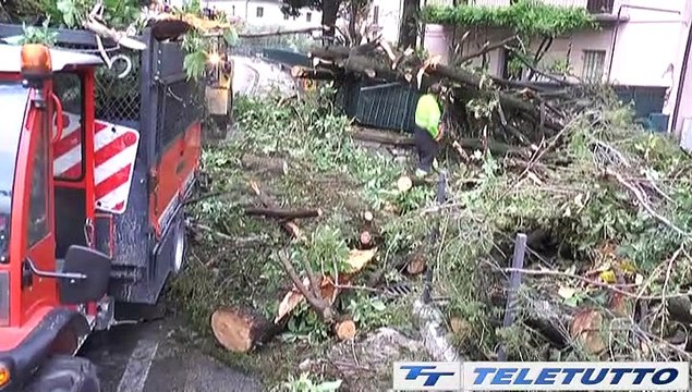 Video News - MALTEMPO SUL LAGO D'ISEO