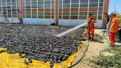 Selde zarar gören 22 bin ayakkabı kurutulmaya bırakıldı