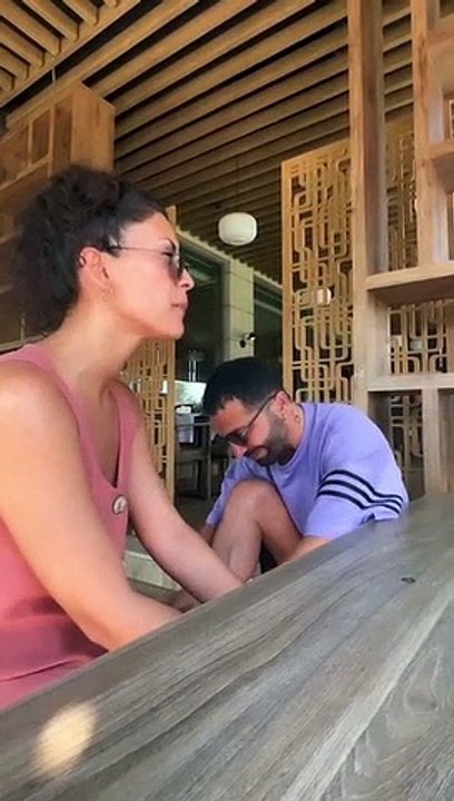 La déclaration de mon amour Kapşmak "Choisissez un homme aux cheveux noirs pour du bon sexe" a suscité une réaction