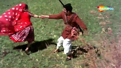 Pyar Kiya Nahin Jata /1977 Mera Vachan Geeta Ki Kasam /  Saira Banu