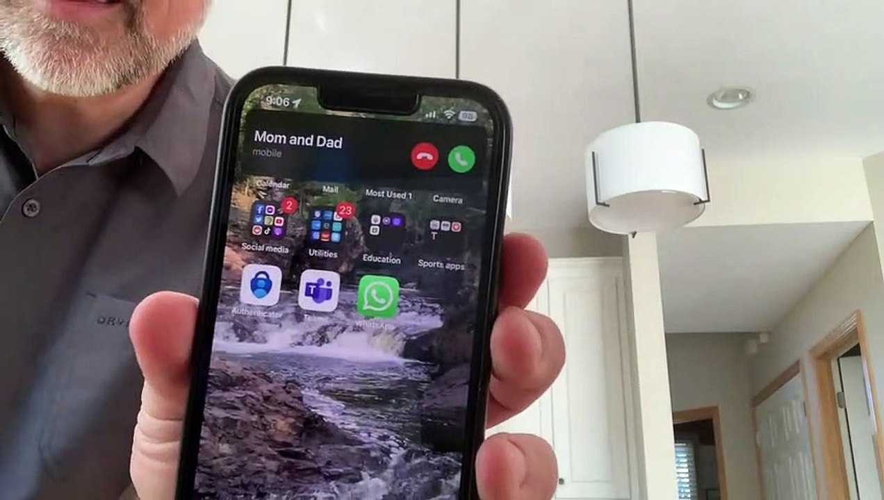 Les parents appellent toujours pour chanter joyeux anniversaire