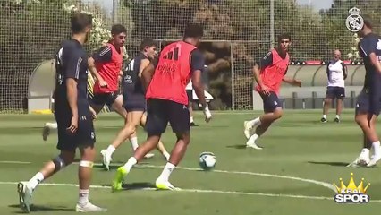 Real Madrid antrenmanında Arda Güler'den jeneriklik gol