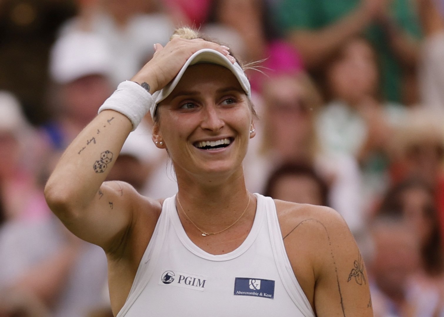 Wimbledon : Vondrousova première finaliste en écartant Svitolina | beIN ...