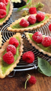 Barquettes pistaches framboises