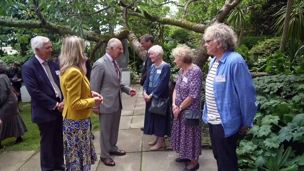 Crowds cheer King and Queen during visit to St Ives