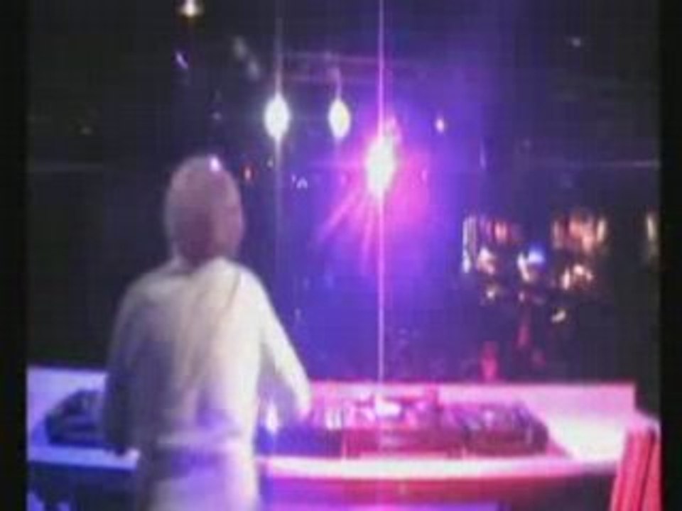 Philippe Zdar (Cassius) @ 4Sans (Bordeaux - 22.03.2008)