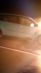 बर्निंग कार का देखे vidoe, कैसे बची तीन की जान