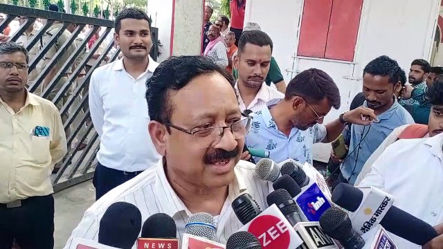 शासकीय कार्य में बाधा का अपराध दर्ज करने के विरोध में सर्व हिन्दू समाज ने निकाली रैली, कलेक्टोरेट के सामने किया 4 घंटे चक्काजाम