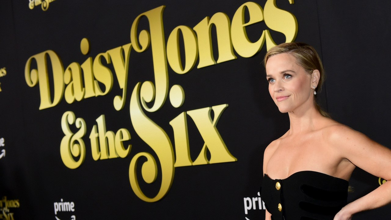 Reese Witherspoon Says "It's a Vulnerable Time" Amid Her Divorce From Jim Toth